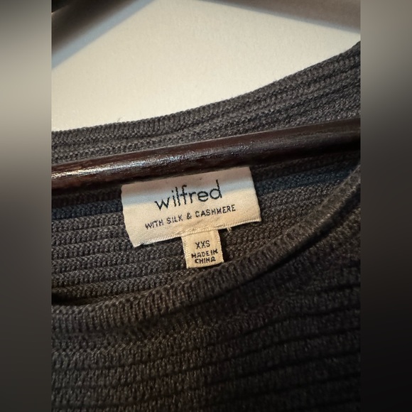 aritzia sweater dress - Picture 2 of 3